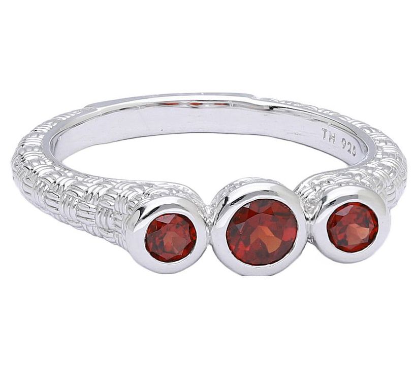 Ariva Sterling Silver Basketweave Garnet Ring
