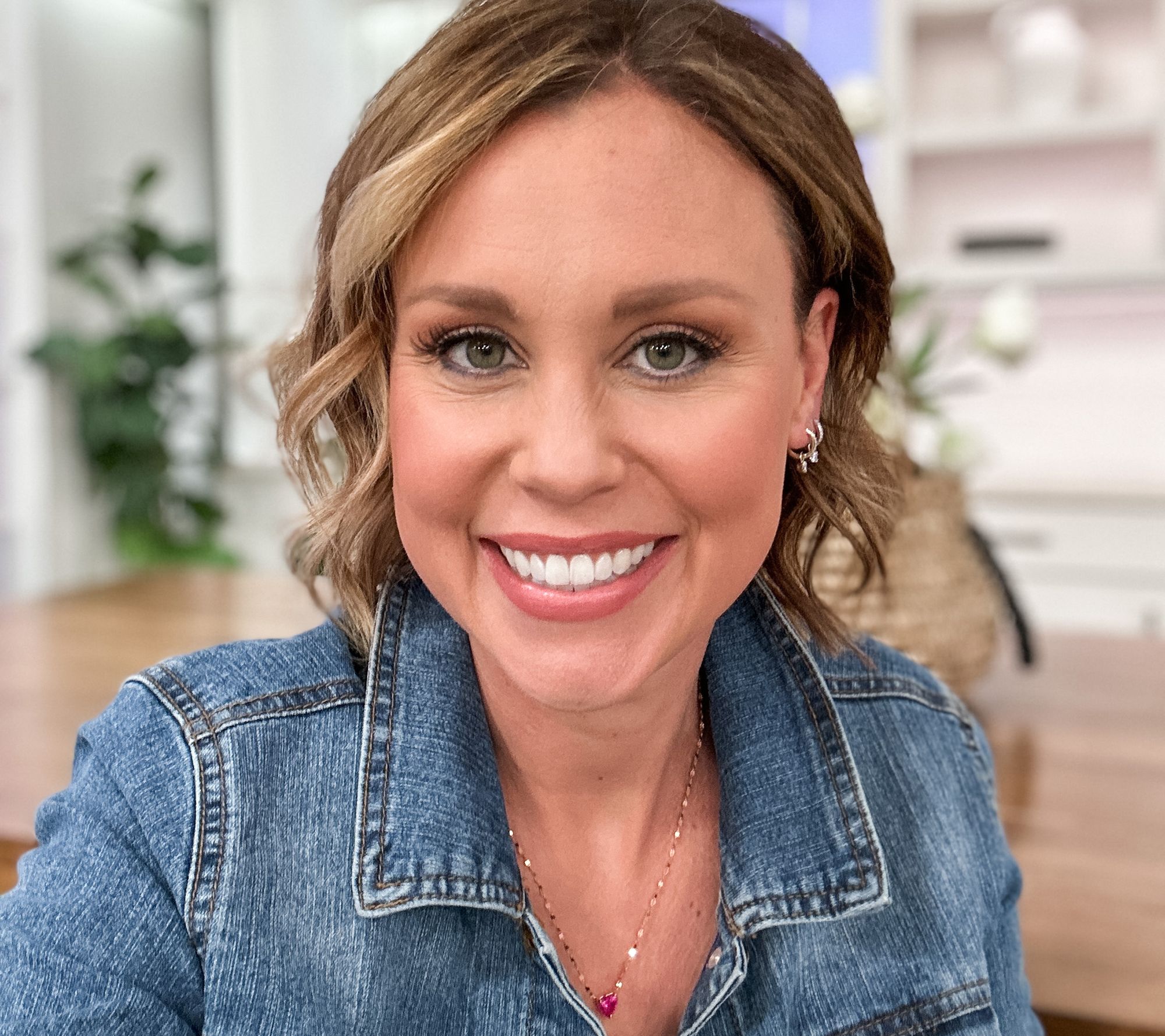 Jonathan Qvc Host Fired - npecglc