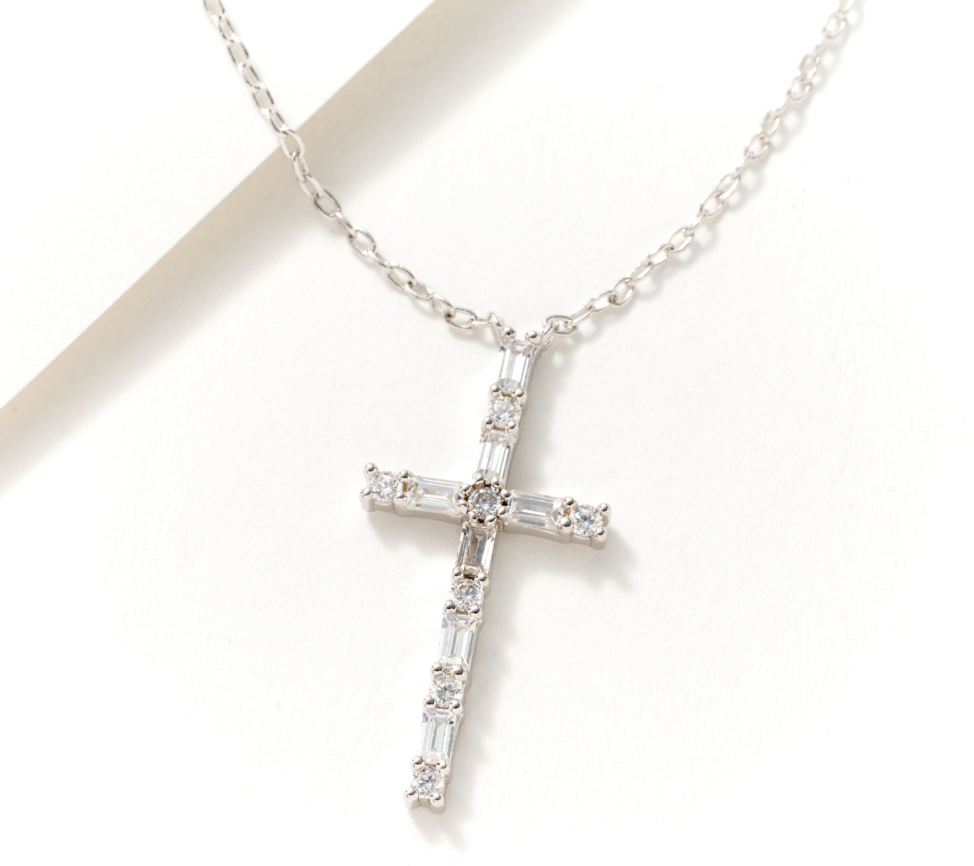 Peter Thomas Roth Signature Classic Cross Necklace