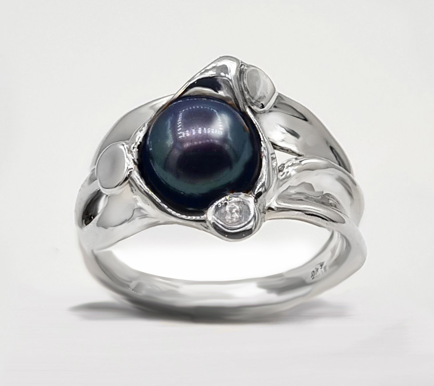 Hagit Sterling Silver Cultured Pearl Seaweed Ring