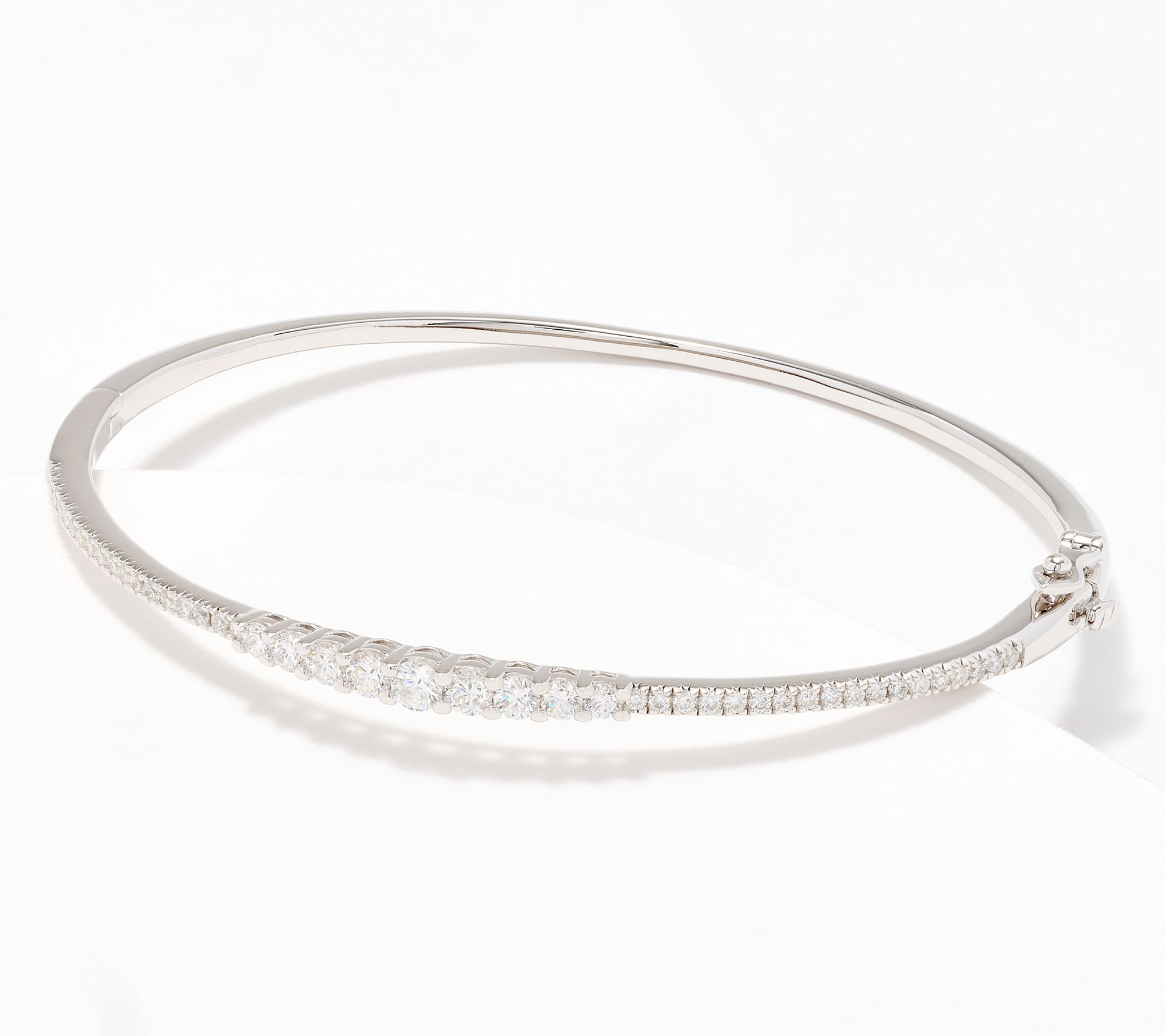  Fire Light Lab Grown Diamond 1 cttw Graduating Bangle, Sterl