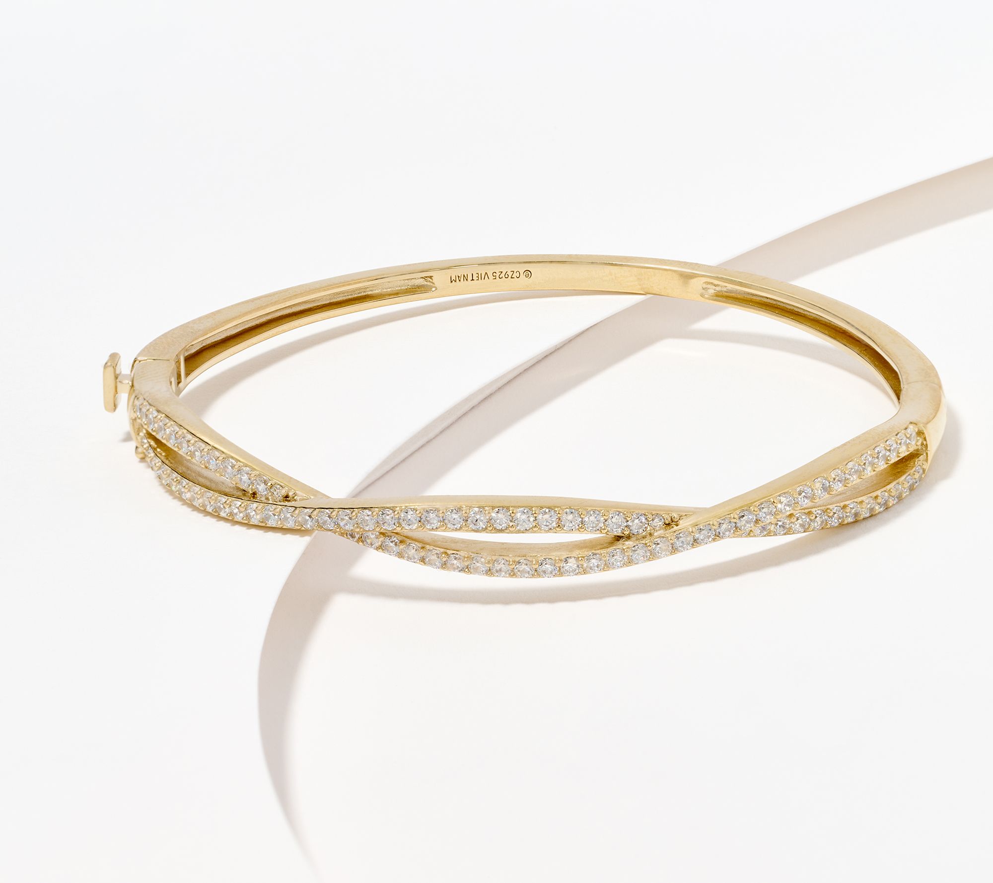 Gold and Diamond Twist Bracelet