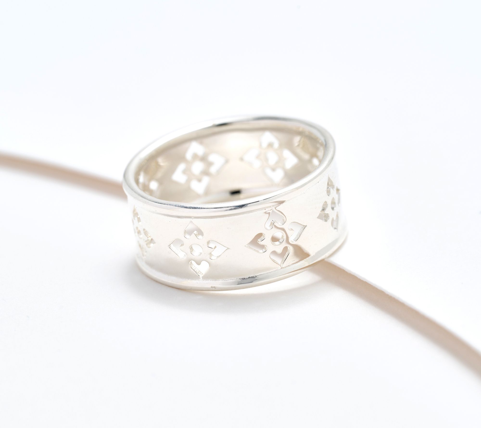 UltraFine 950 Silver Flower Motif Band Ring