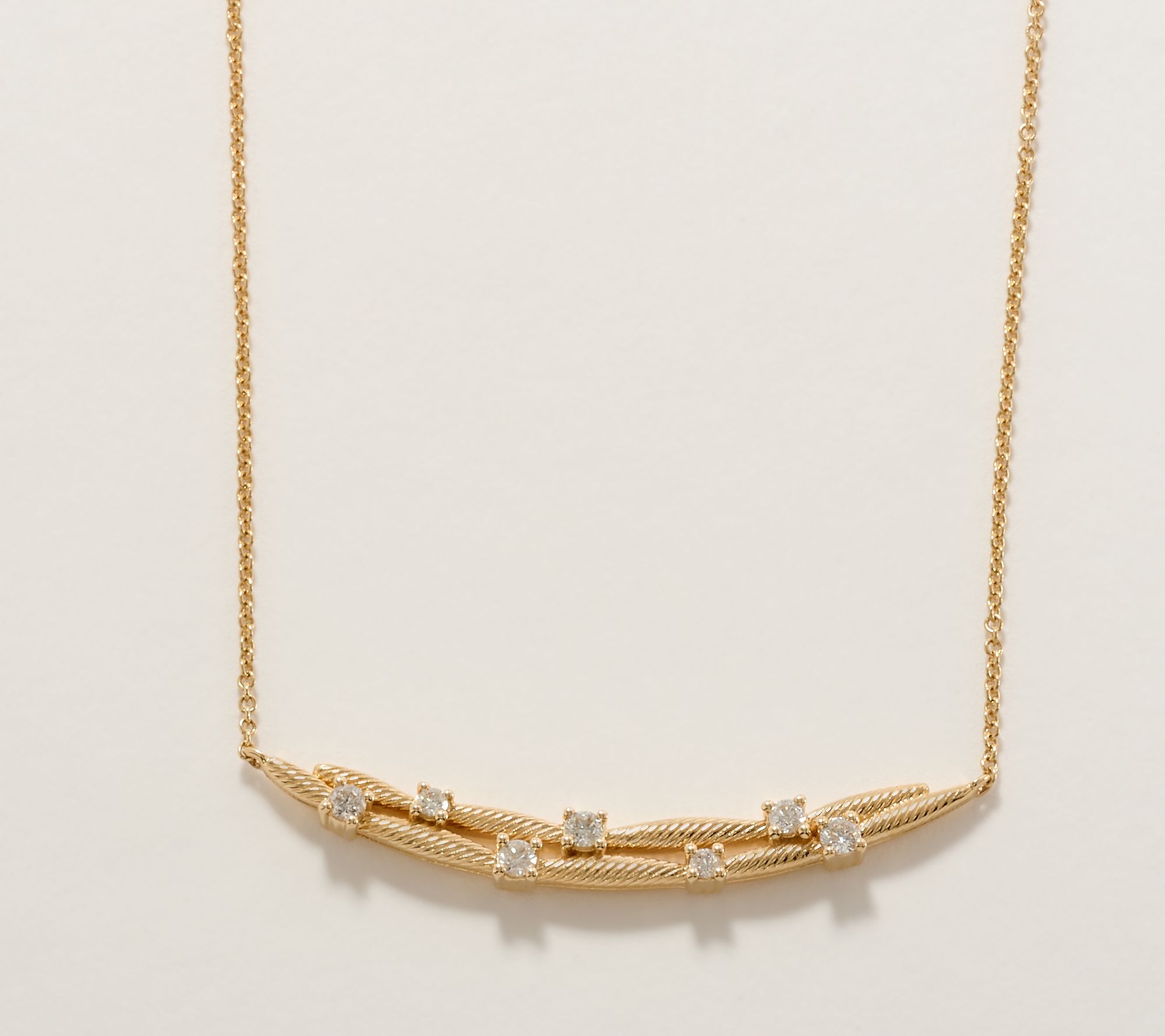 Affinity Diamonds Smile Necklace .25 cttw, 14K Gold