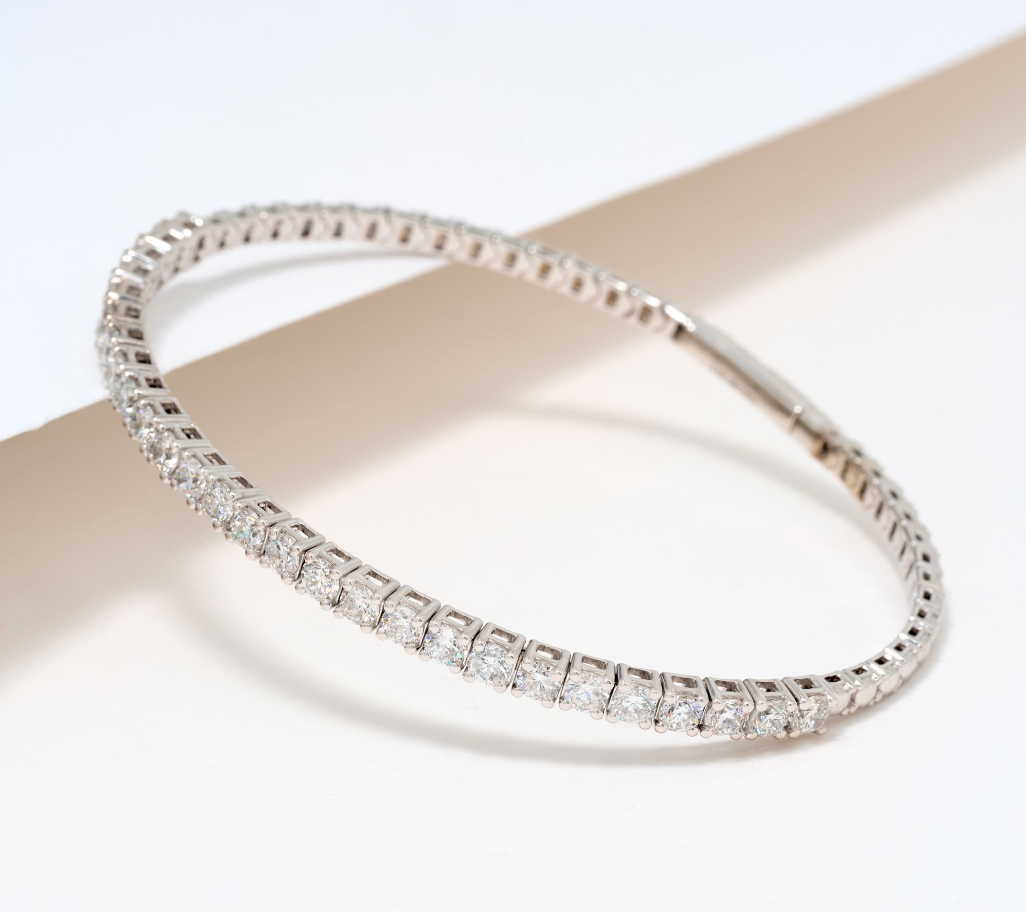 Fire Light Lab Grown Diamond 3.00 cttw Flex Bangle, 14K