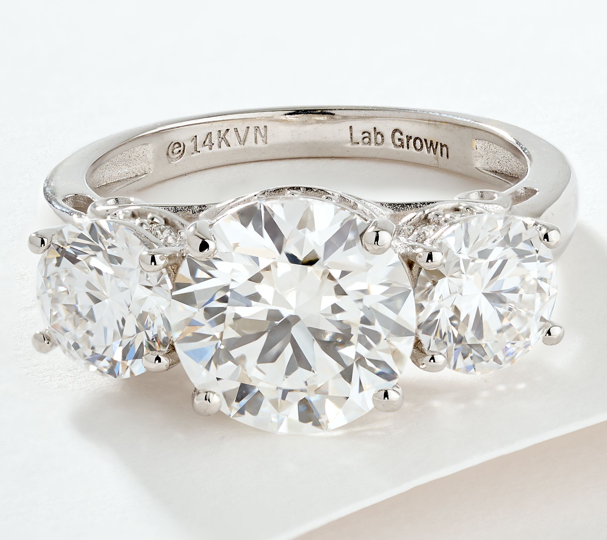  Fire Light Lab Grown Diamond 5 cttw 3-Stone Band Ring, 14K Gold