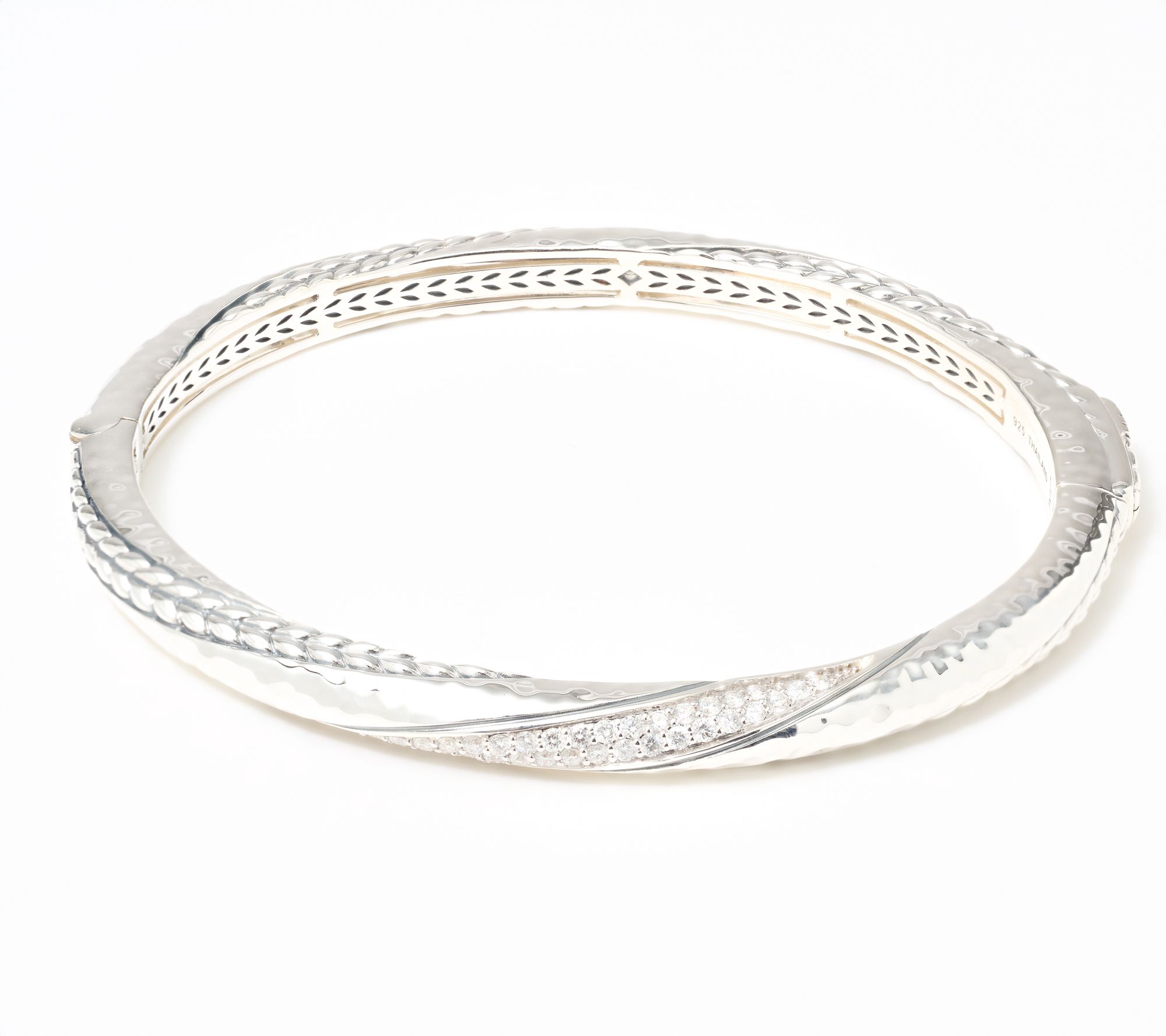 JAI Sterling Silver Pave Diamond Textured Bangle 0.53cttw
