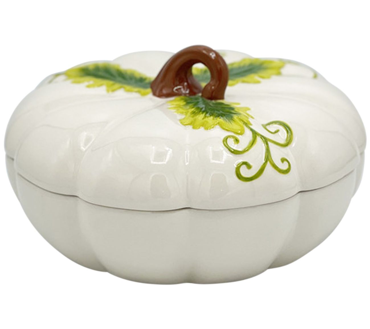 This Le Creuset Pumpkin-Shaped Pie Dish Just Launched on , and It's  Already a No. 1 New Release