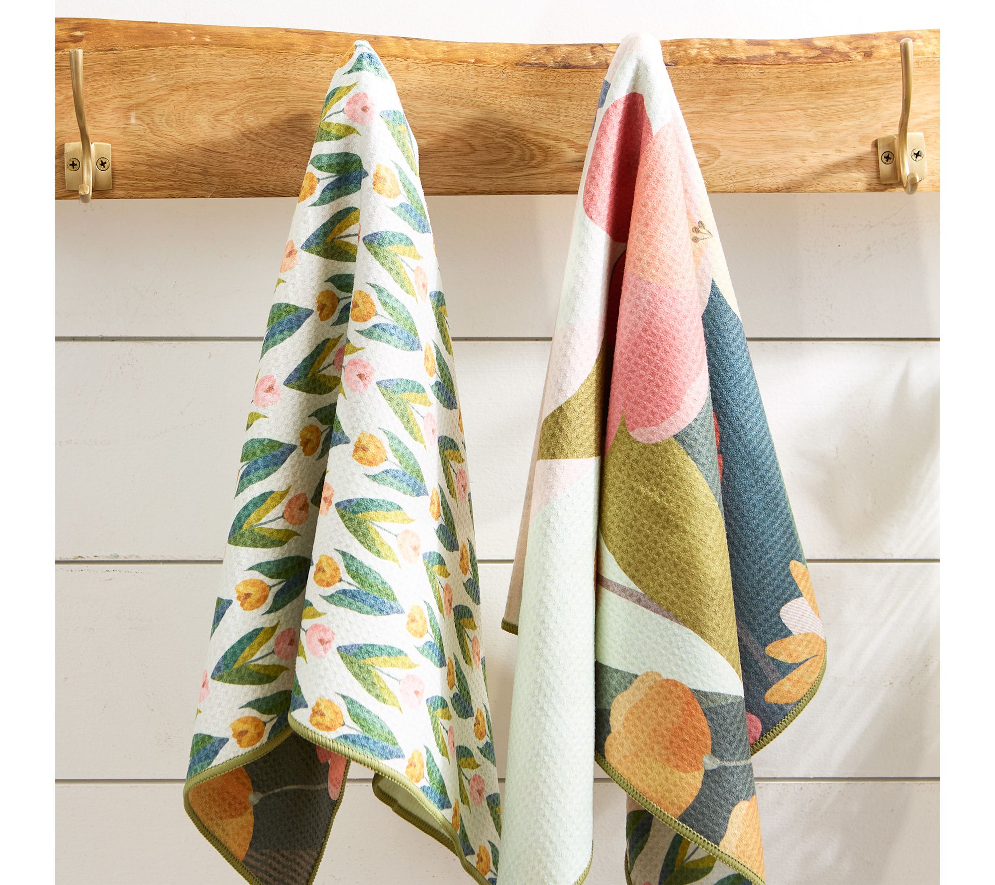 Design Imports Printed Microfiber Kitchen Towel s Set of 2