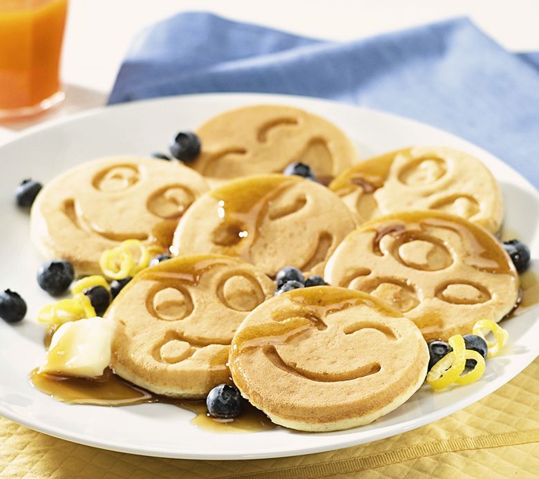 Nordic Ware Smiley Face Pancake Pan 