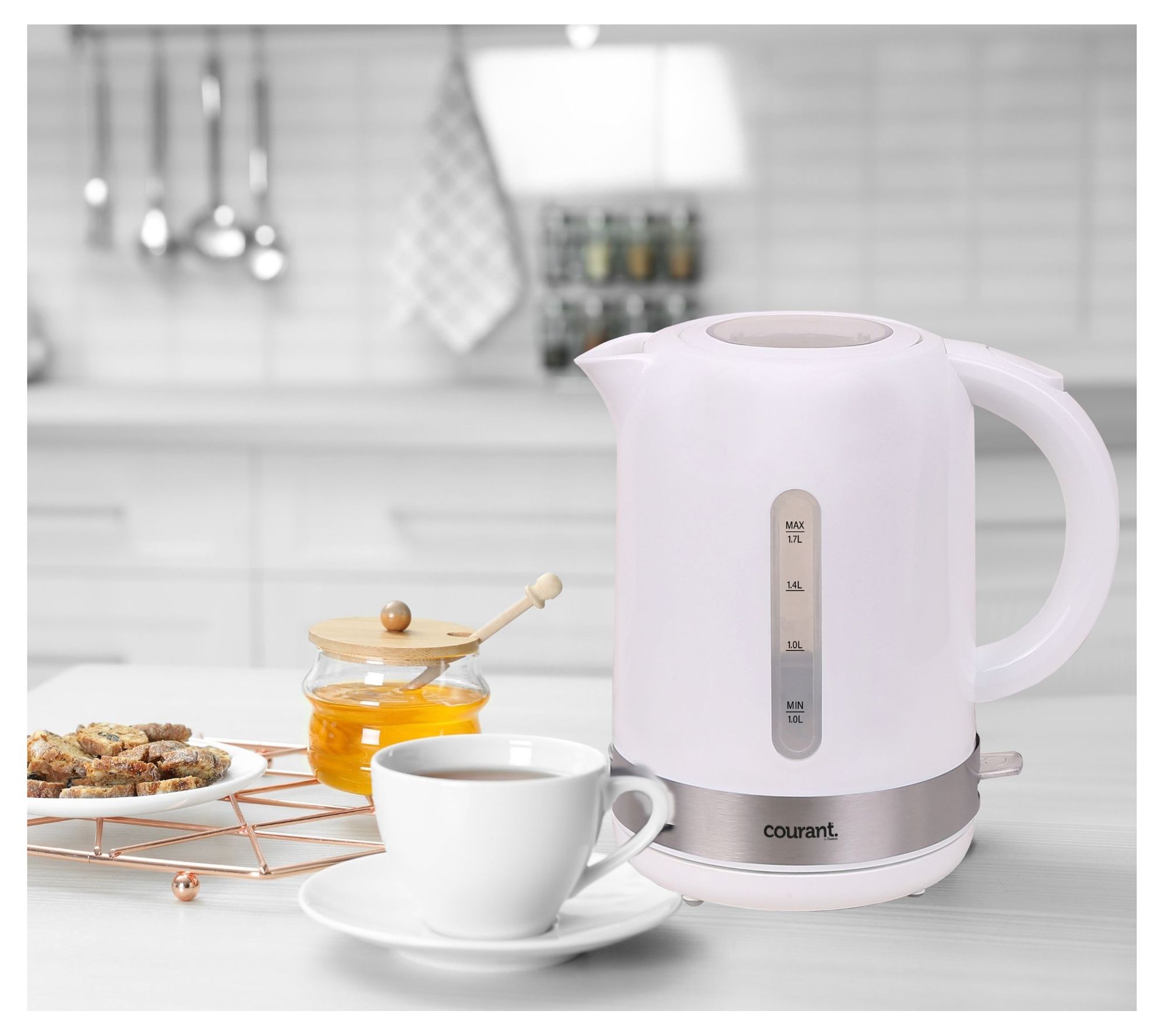 Brentwood Glass 1.7 Liter Electric Kettle with Tea Infuser in White