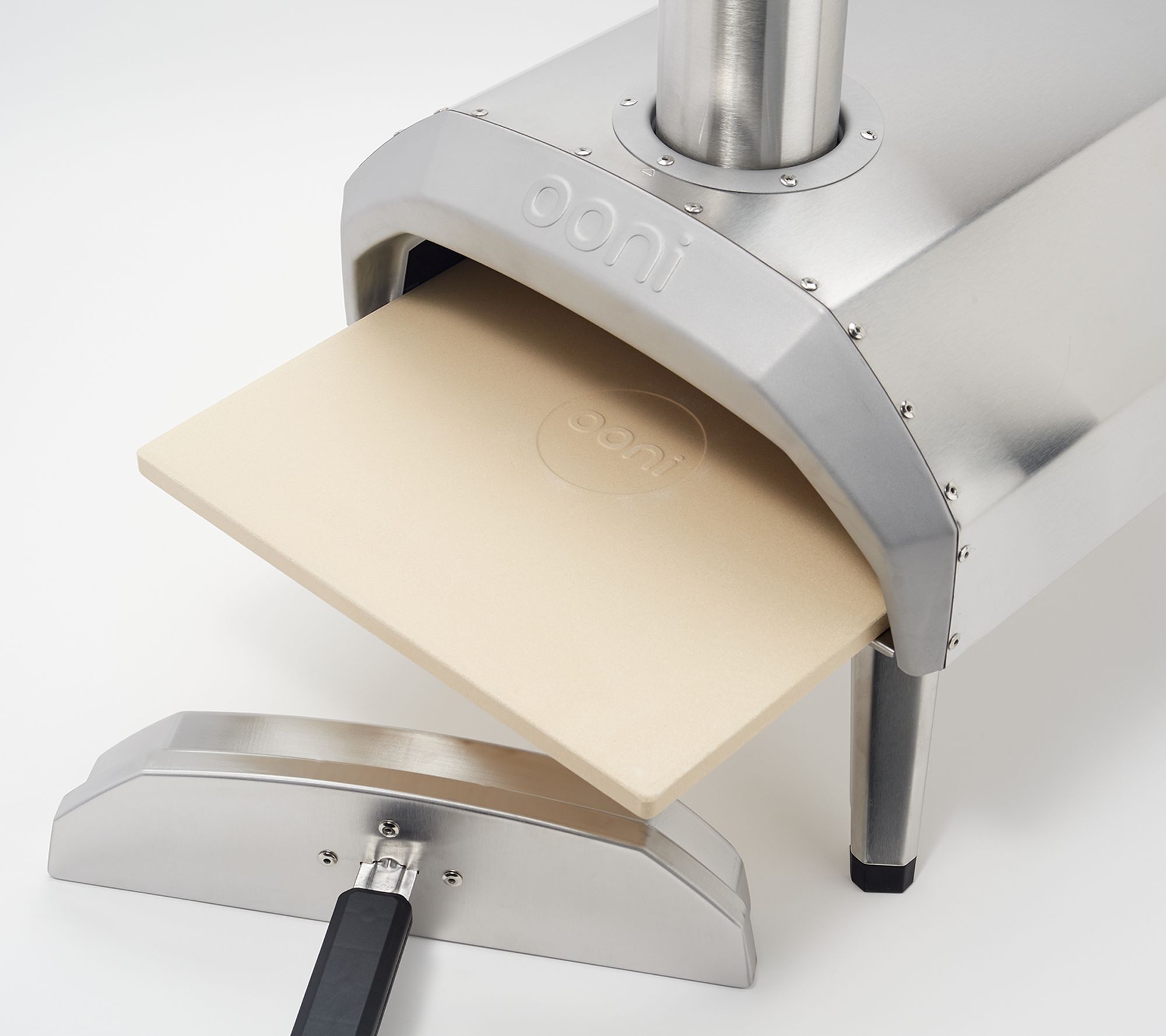 Ooni Karu Wood or Charcoal Pizza Oven