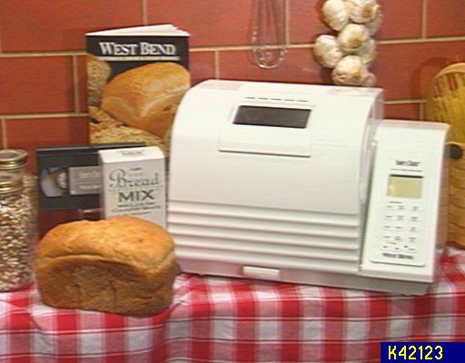 West Bend Bakery Style Automatic Bread Maker 