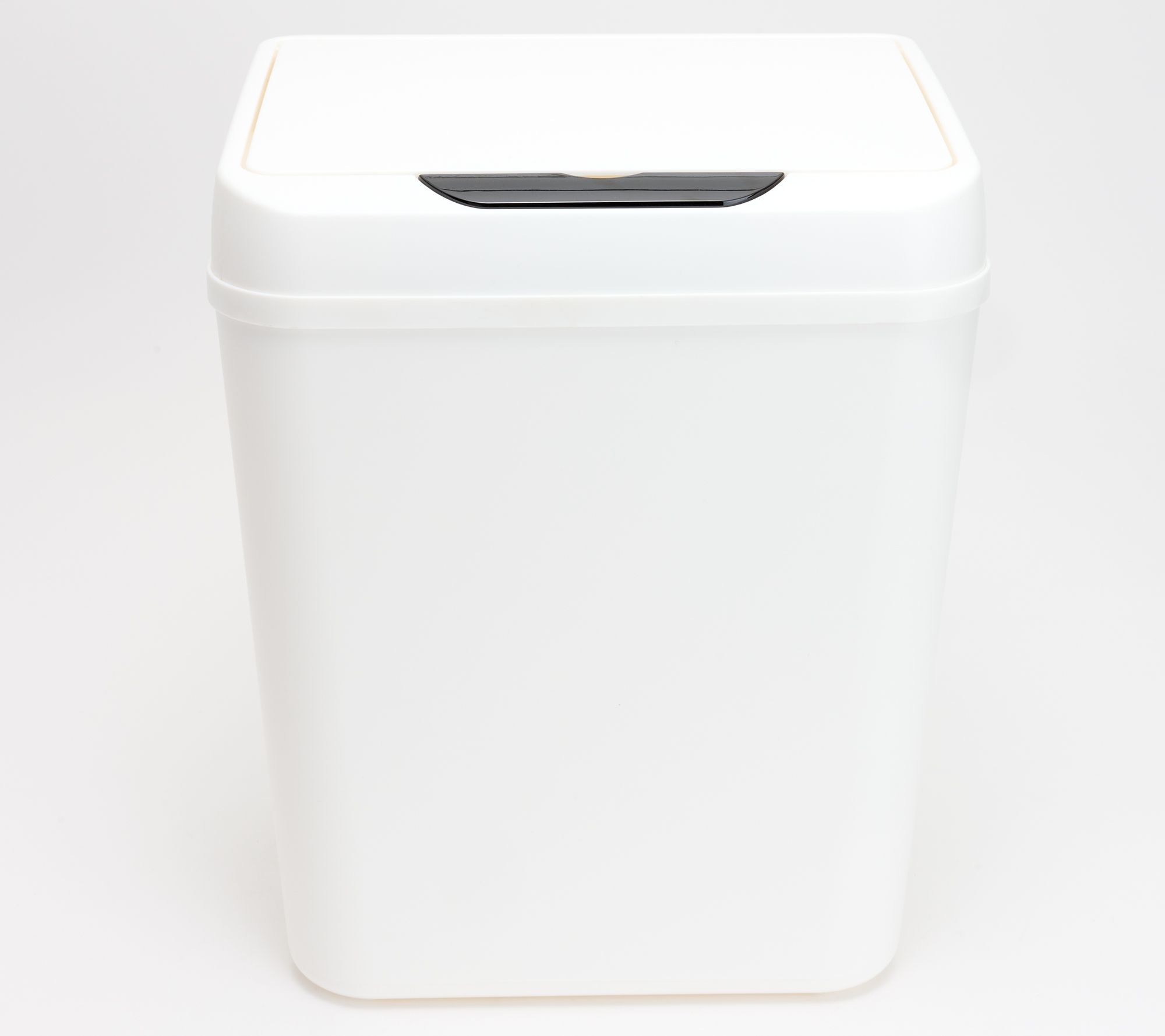 Cella 2-Gal Compact Automatic Sensor Trash Can