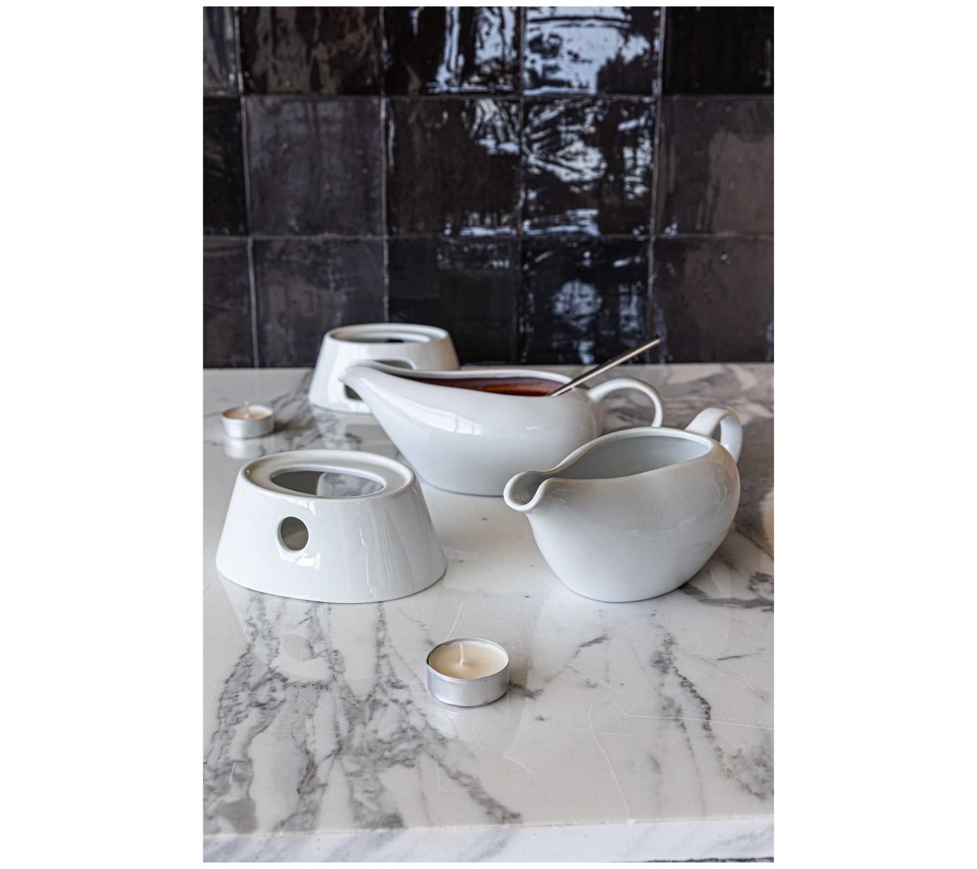 Over & Back Set of 2 Gravy Boat and Warmer 