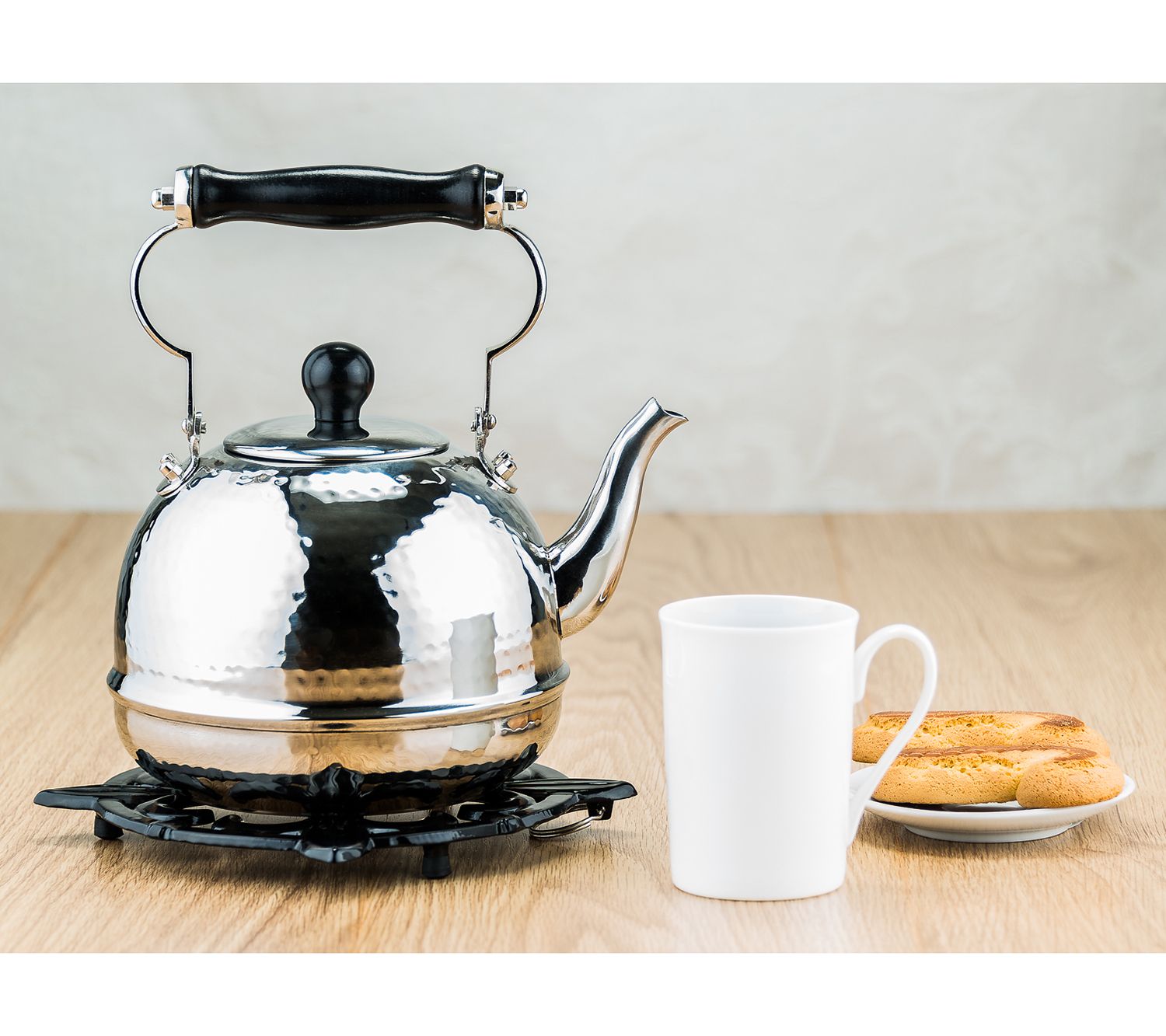 Old Dutch 2qt Stainless Steel Hammered Teakettle w/ Handle