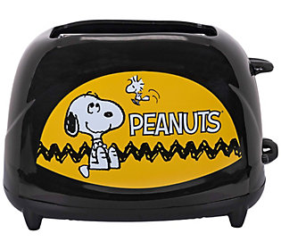 Uncanny Brands Peanuts Snoopy 2 Quart Slow Cooker 