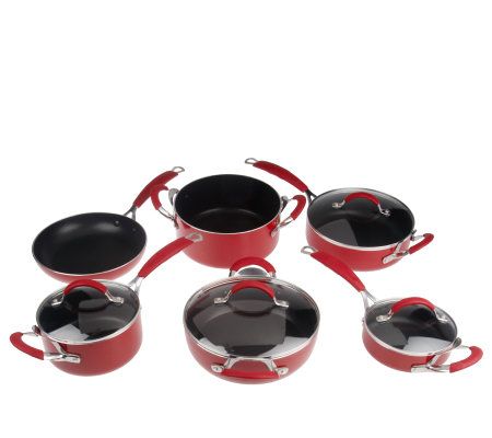 What brand of pots and pans does Gordon Ramsay cook with at home