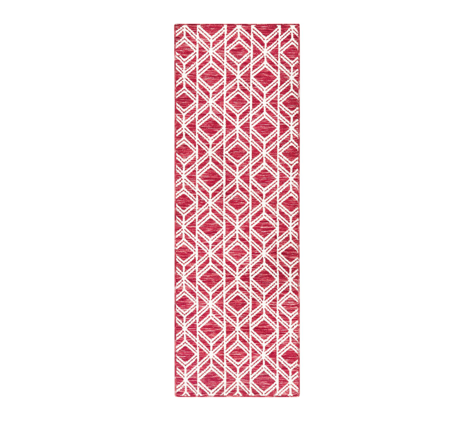TCLI Walker Modern Diamond Washable 24"x72" Kitchen Mat