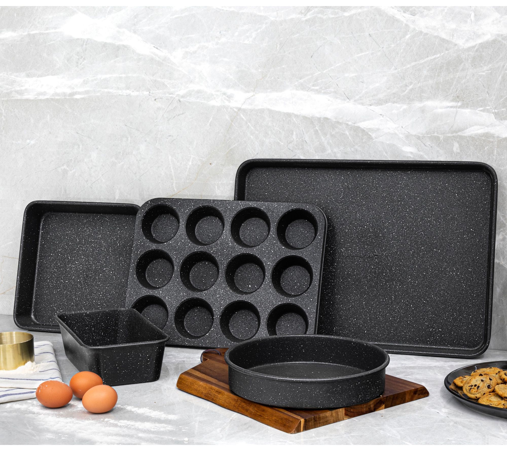 Chicago Metallic 7-Pc The Essentials Nesting Bakeware Set