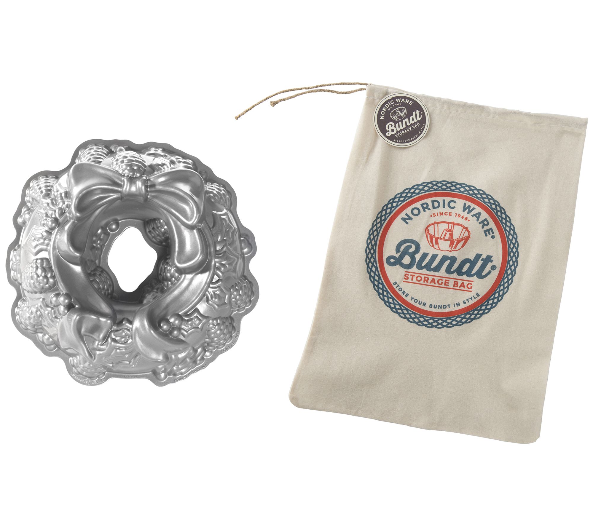 Nordic Ware Holiday Wreath Bundt Pan & Storageag Set