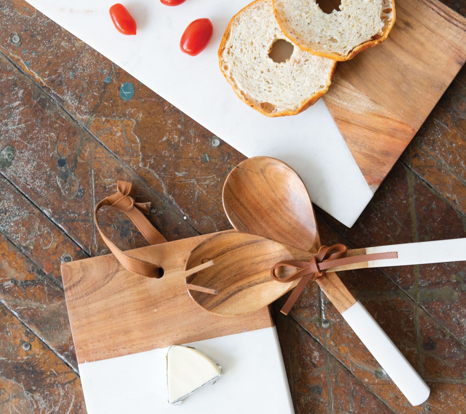 Foreside Home & Garden Large Marble/Wood Cutting Board