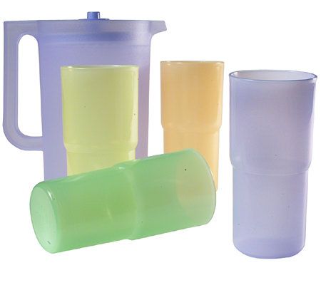 Vintage Tupperware Pitcher, 1 Quart Pitcher With 4 Cups, Tumblers
