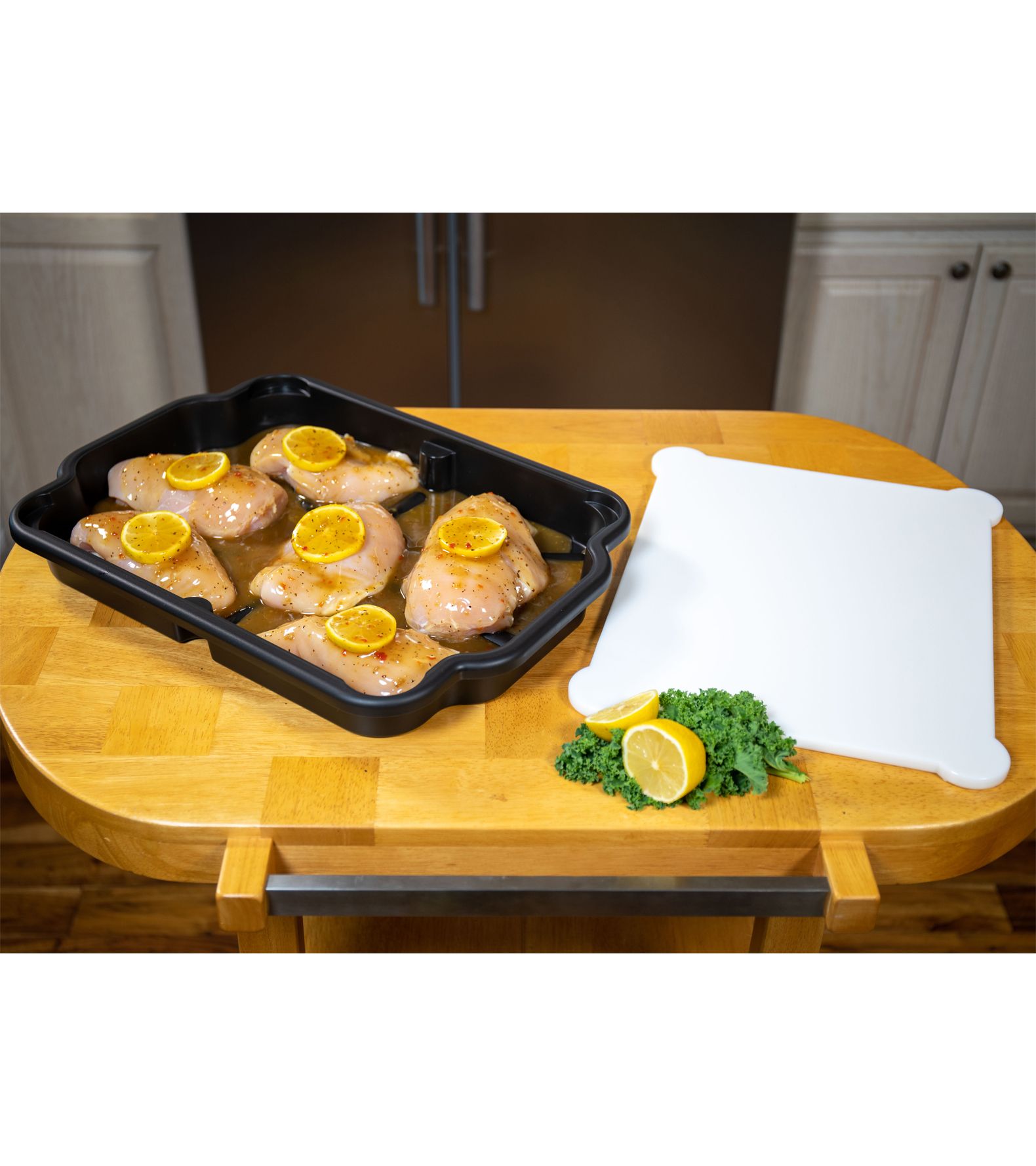 Barbecue Prep & Slice Cutting Board w/ Marinating Basin