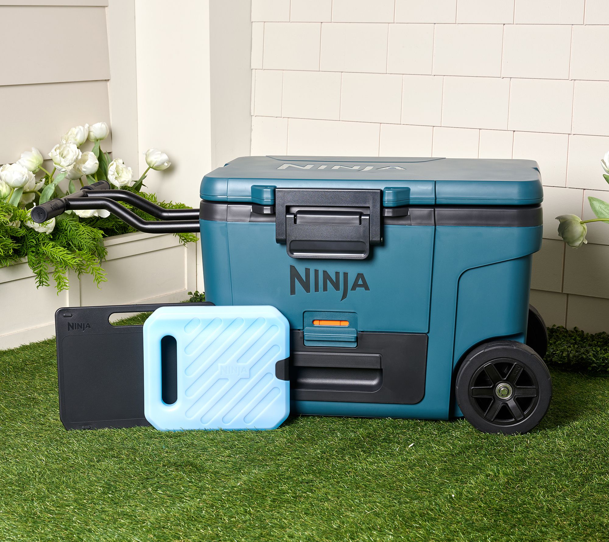 Ninja FrostVault 45qt Wheeled Cooler with Cold Dry Zone