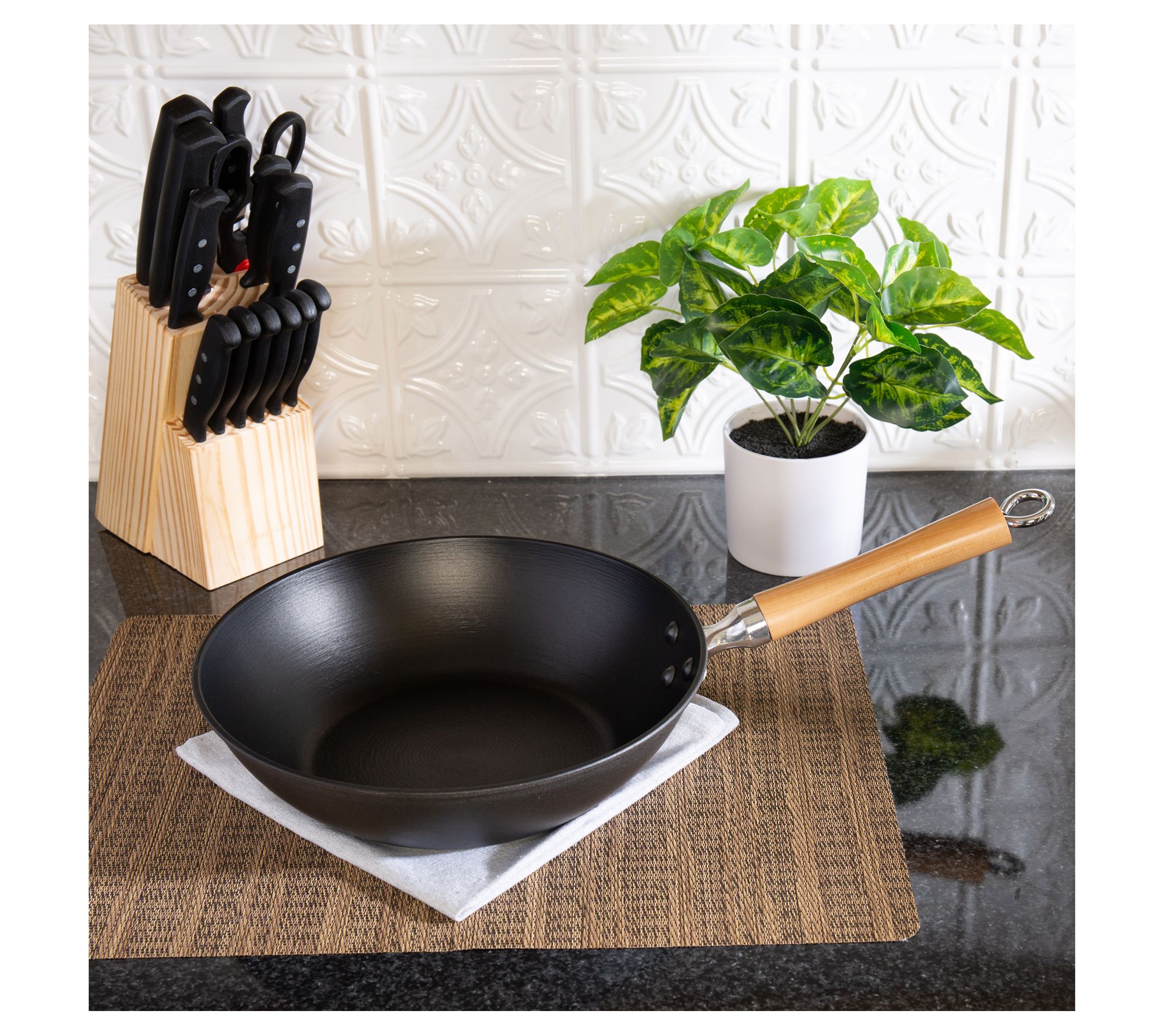 Joyce Chen Professional 11.5" Cast Iron Stir Fry Pan