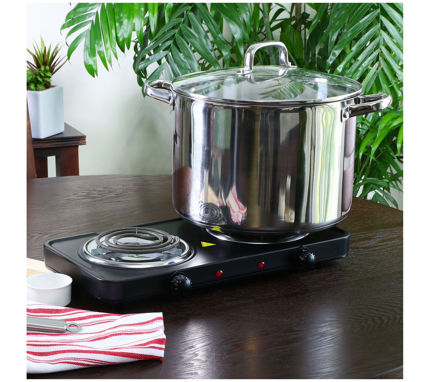 Oster Adenmore 8-Quart Stainless Steel Stock Pot in the Cooking