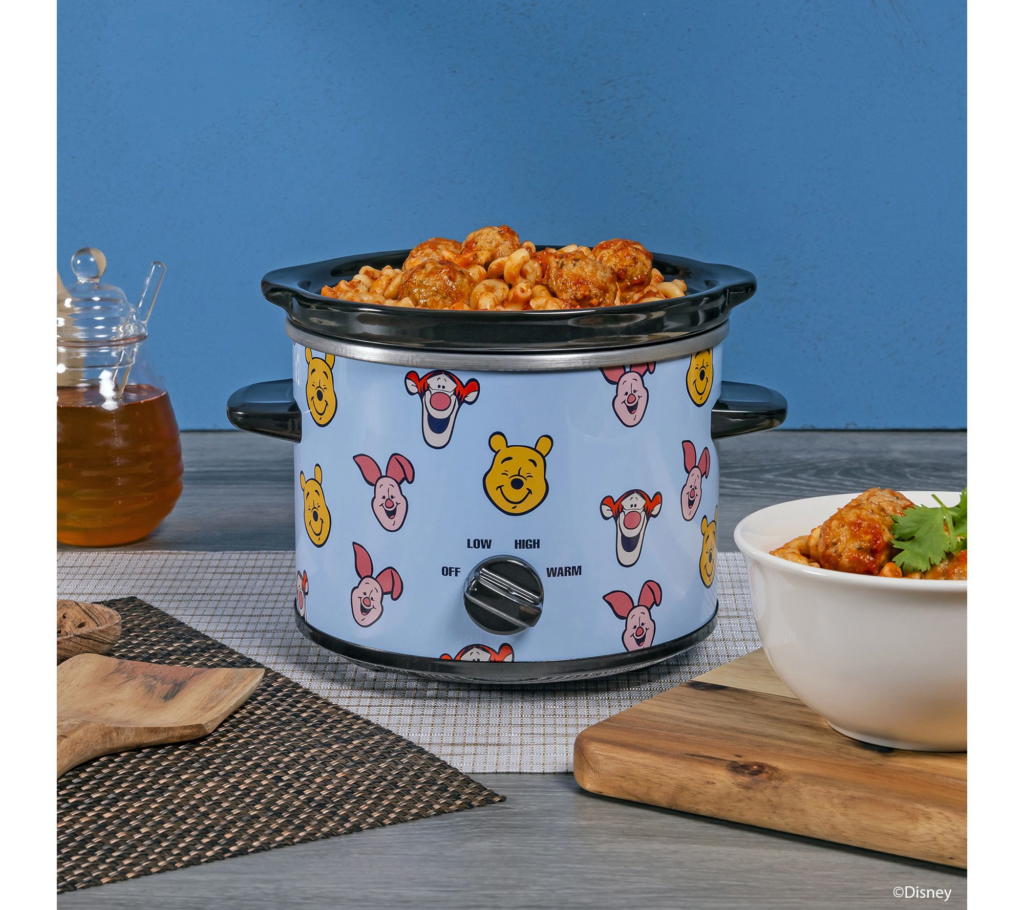 Uncanny Brands Disney 2-qt Slow Cooker