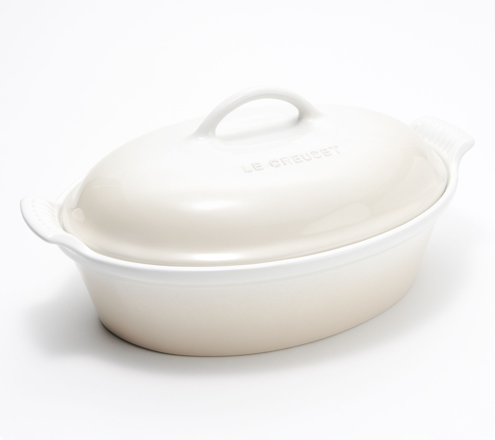 Le Creuset - Introducing Vapeur, our newest color available exclusively in Le  Creuset outlet stores. 🌫 Softer than white yet paler than gray, this new  arrival captures the mysterious beauty of fog –