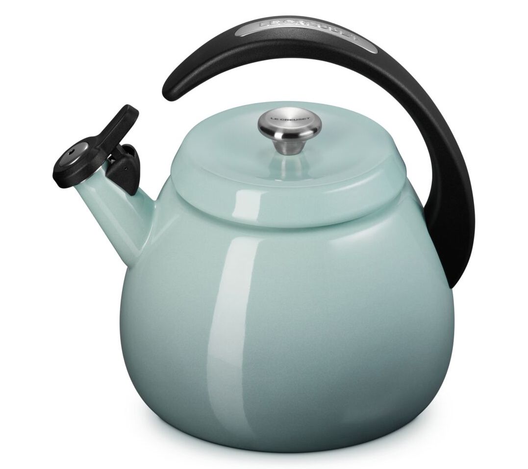 Le Creuset 2.2qt Cloche Kettle