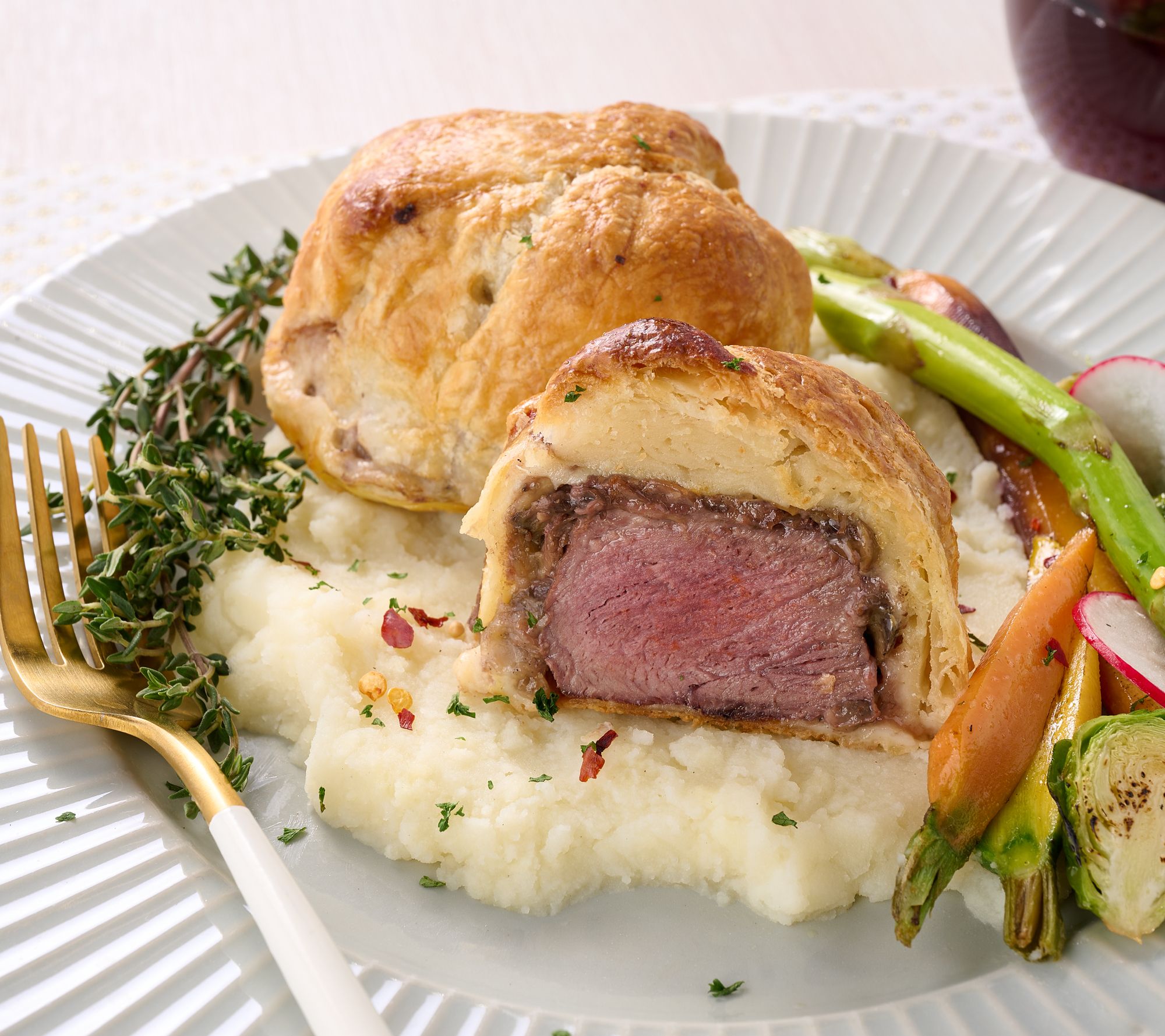 SH 11/9 Rastelli's (8) 6.5-oz Filet Mignon Beef Wellington