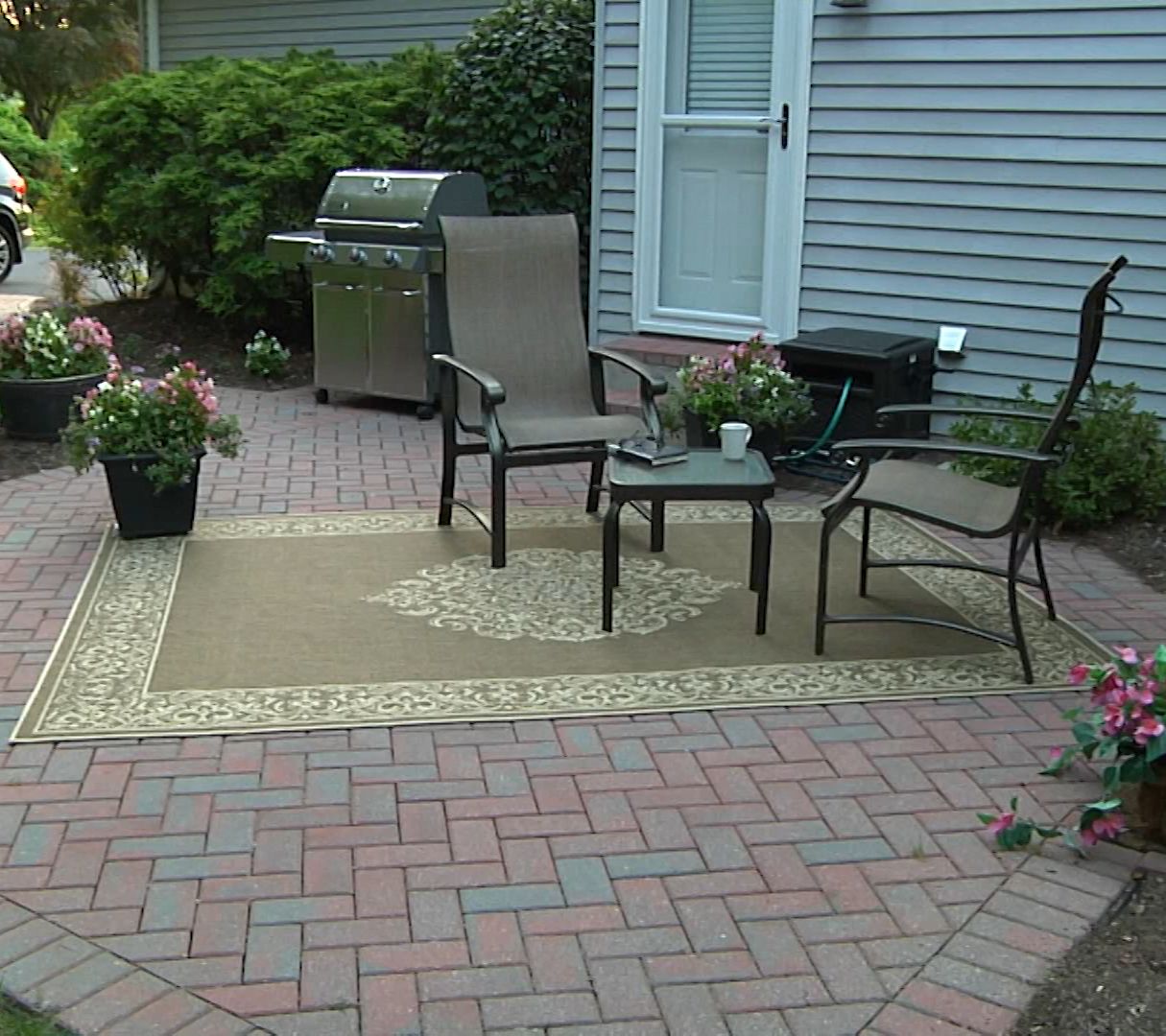 Veranda Living Naturals Indoor/Outdoor Medallion Print Reversible Rug