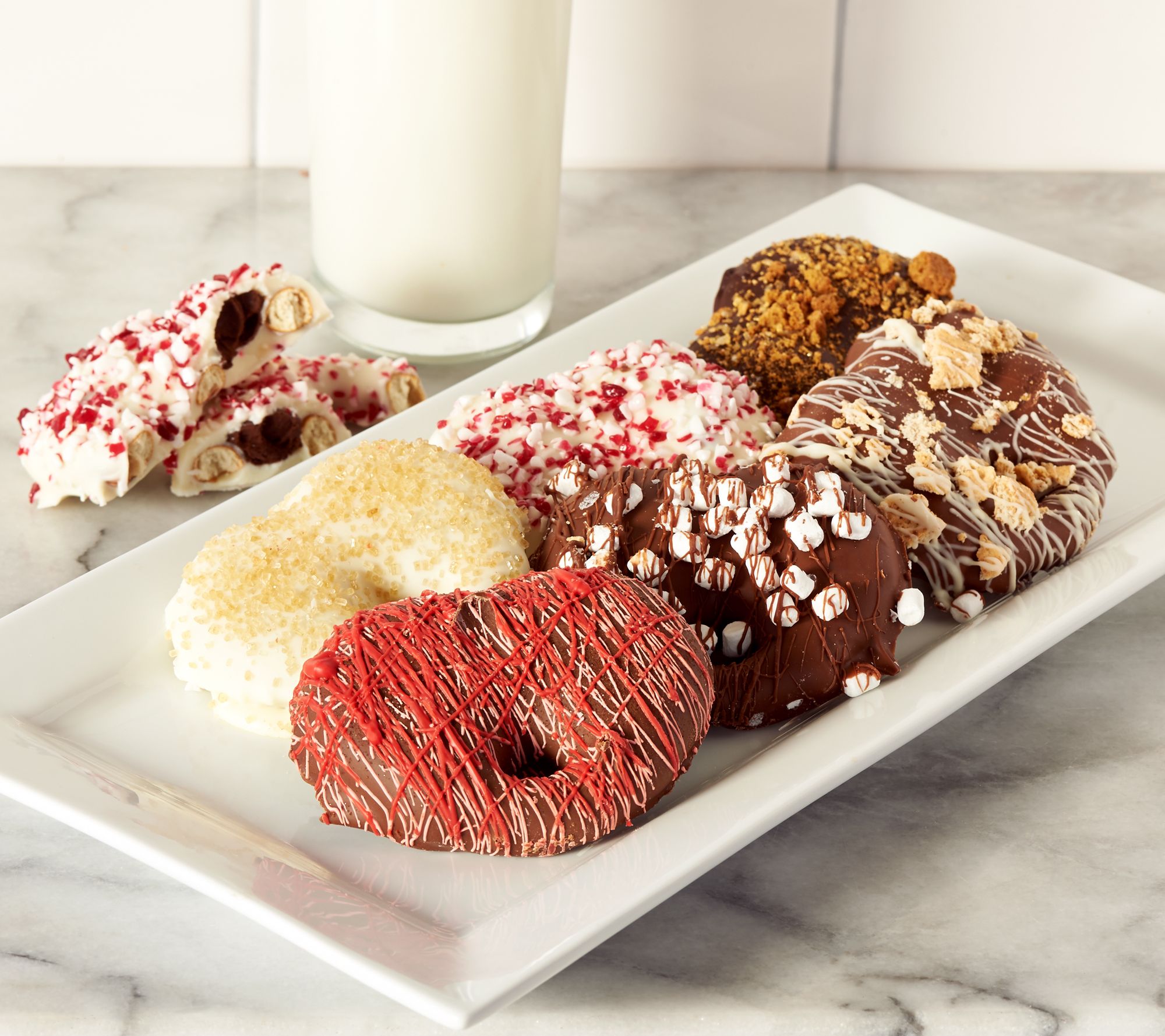 Landies Candies 22 Piece Fireside Chocolate Pretzels