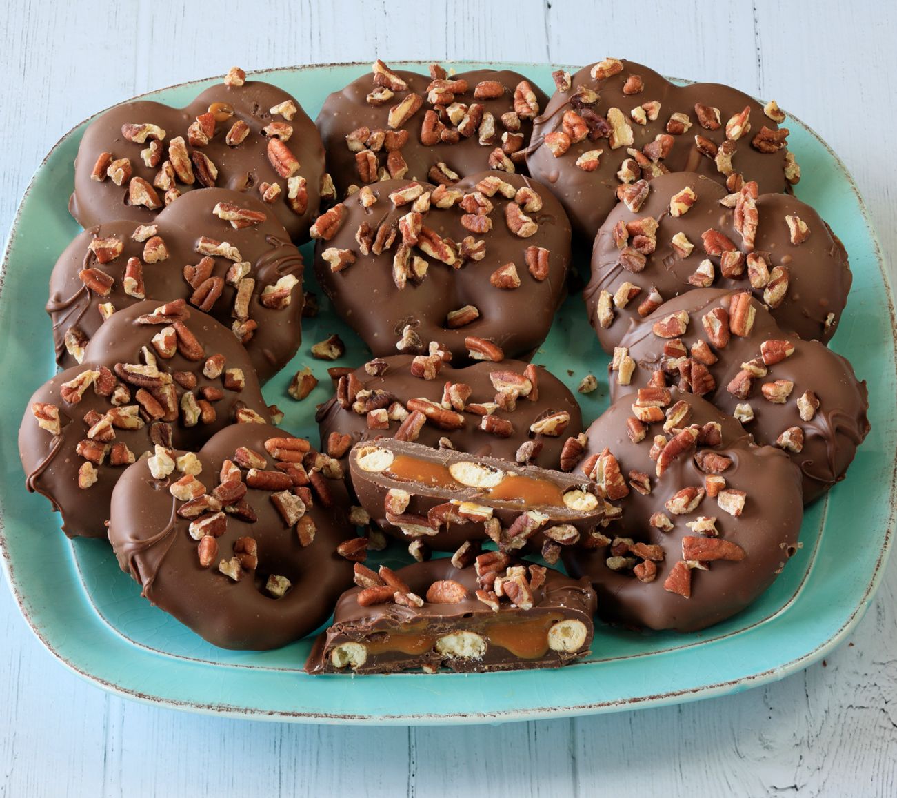 SH 11/4 Landies Candies 12 Milk Choc Caramel Pecan Pretzels