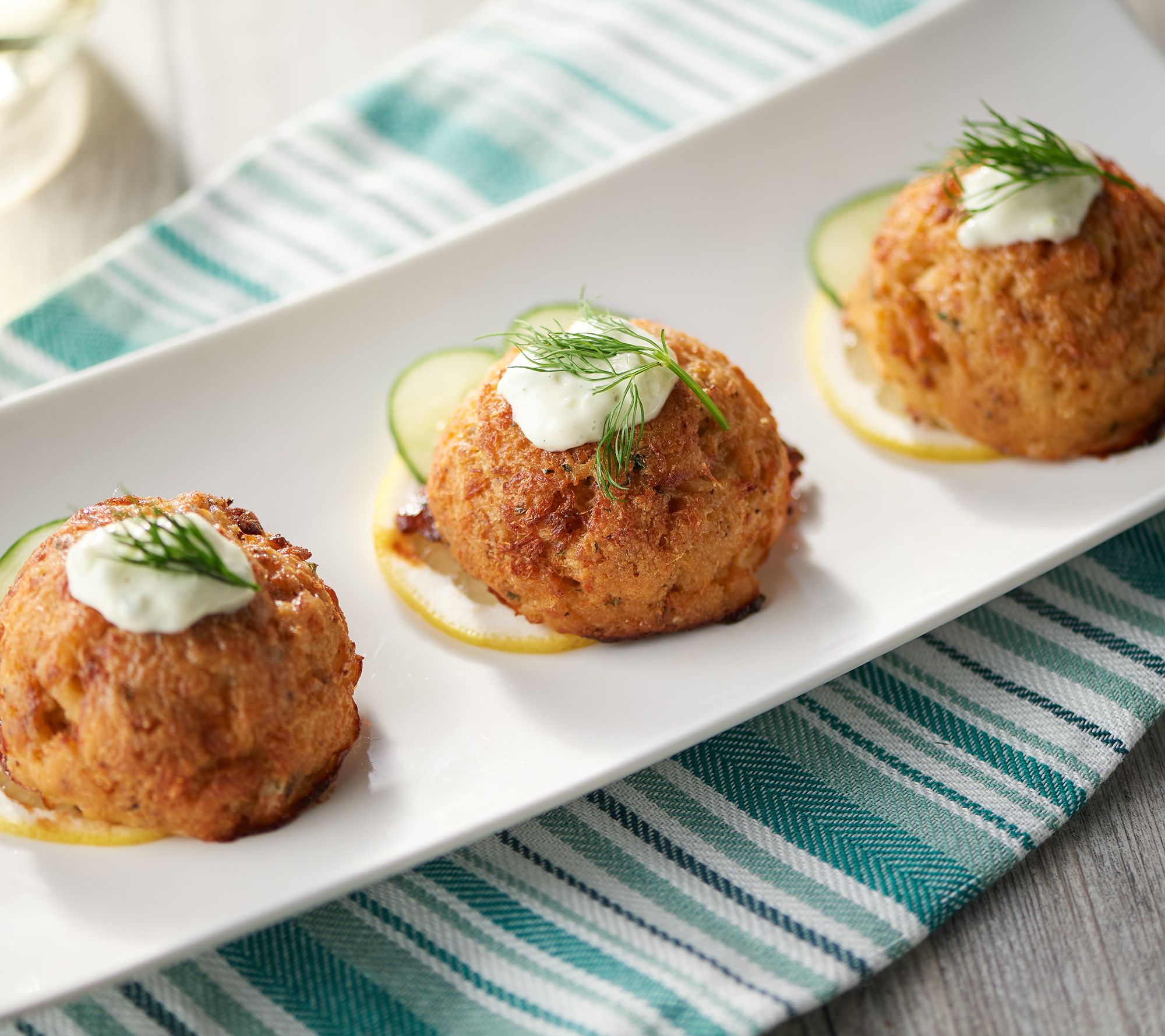 Great Gourmet (10) 4-oz Traditional Crab Cakes - QVC.com