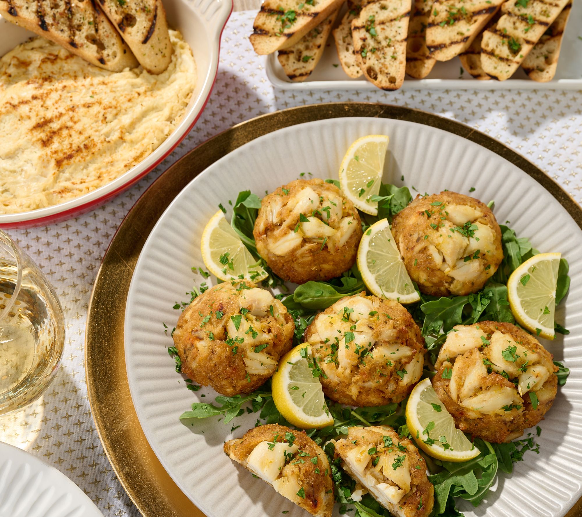 Graham & Rollins (8) 3oz Chesapeake Crab Cakes with 10oz Crab Dip