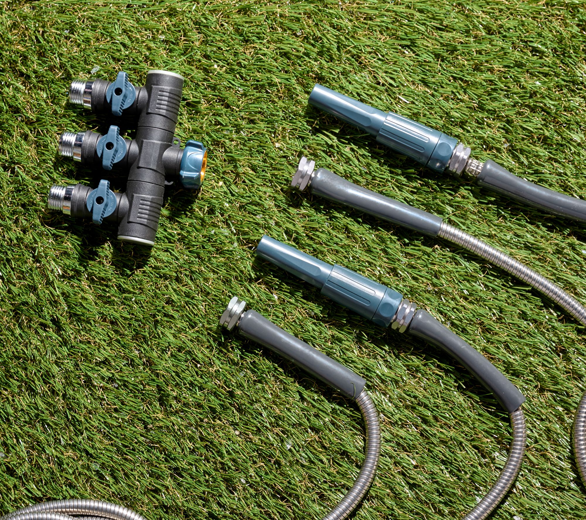 Bernini Set of 2 25' Expanding Metal Hoses w/ 3-way Splitter