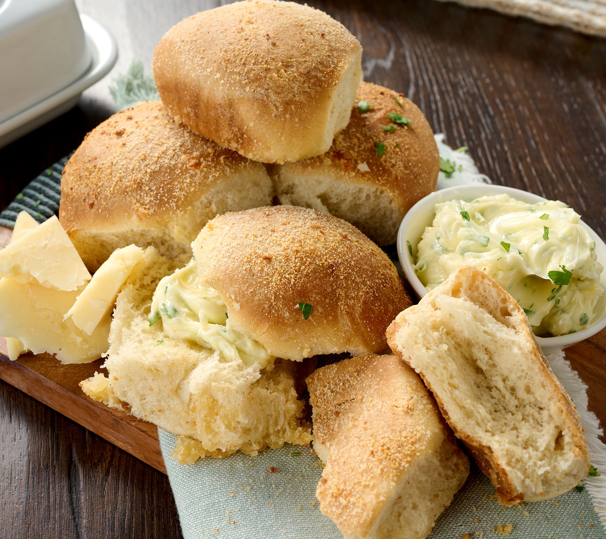 Bread & Bread 24ct Savory Pull Apart Dinner Rolls