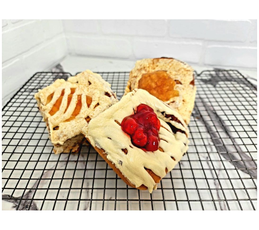 CinnaMom Bakery (3) Variety Cinnamon Rolls