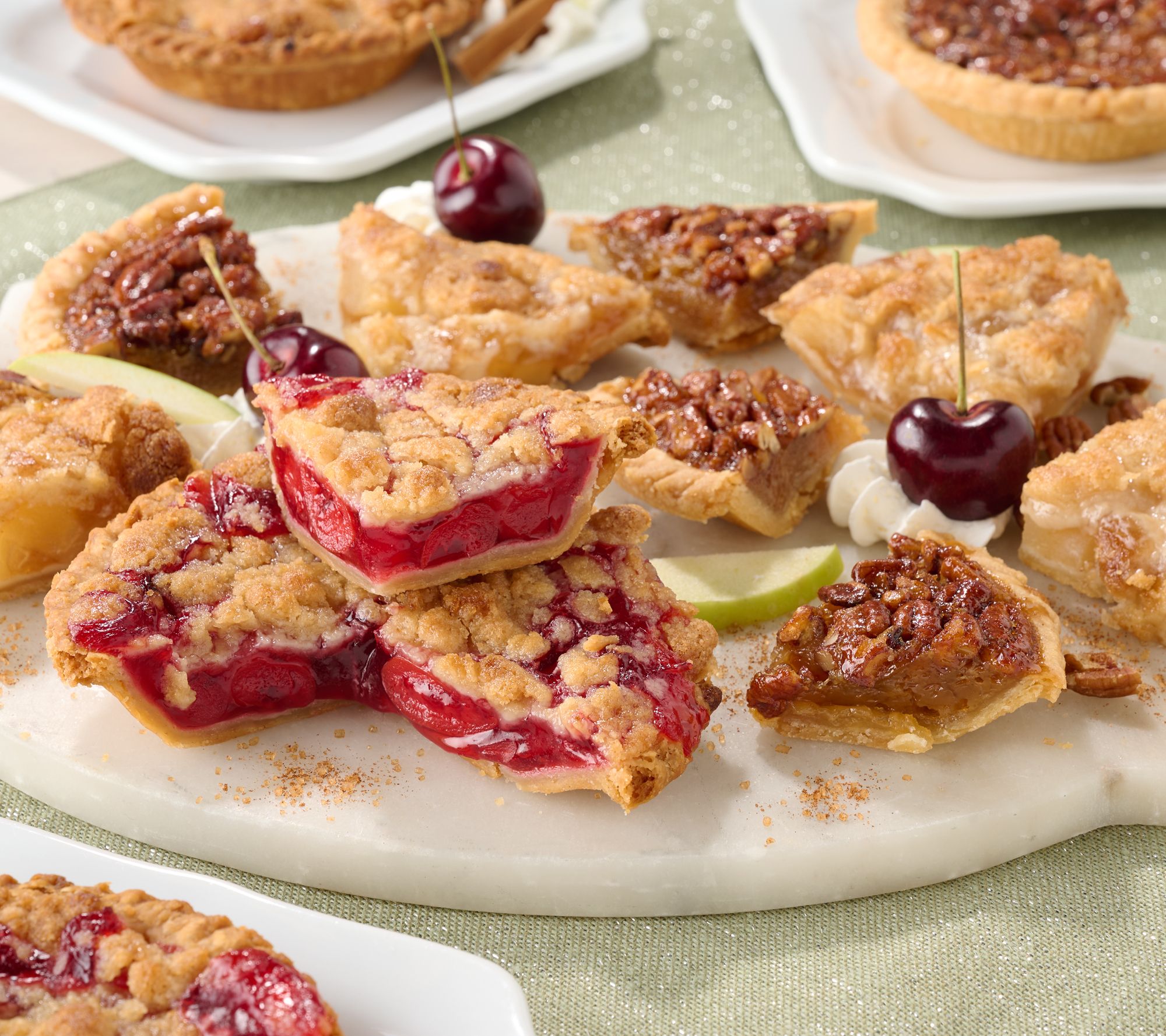 SH11/9 Savannah Candy Kitchen (6) 4.8-oz Holiday Pie Tarts