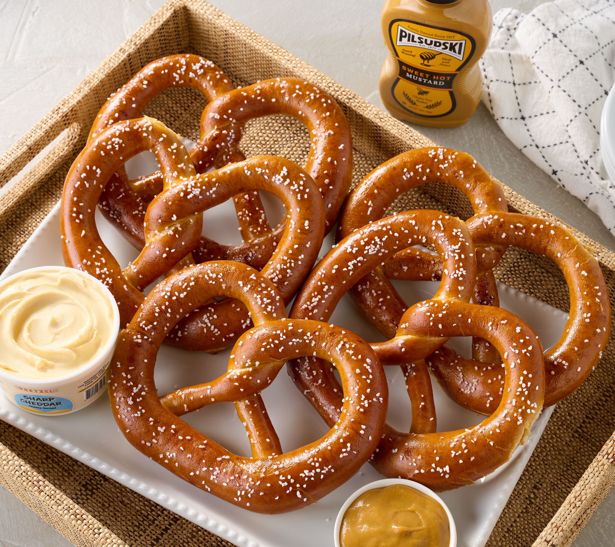 Pretzel Co. Essentials Box (6) 6oz Pretzels + 2 Dipping Sauces