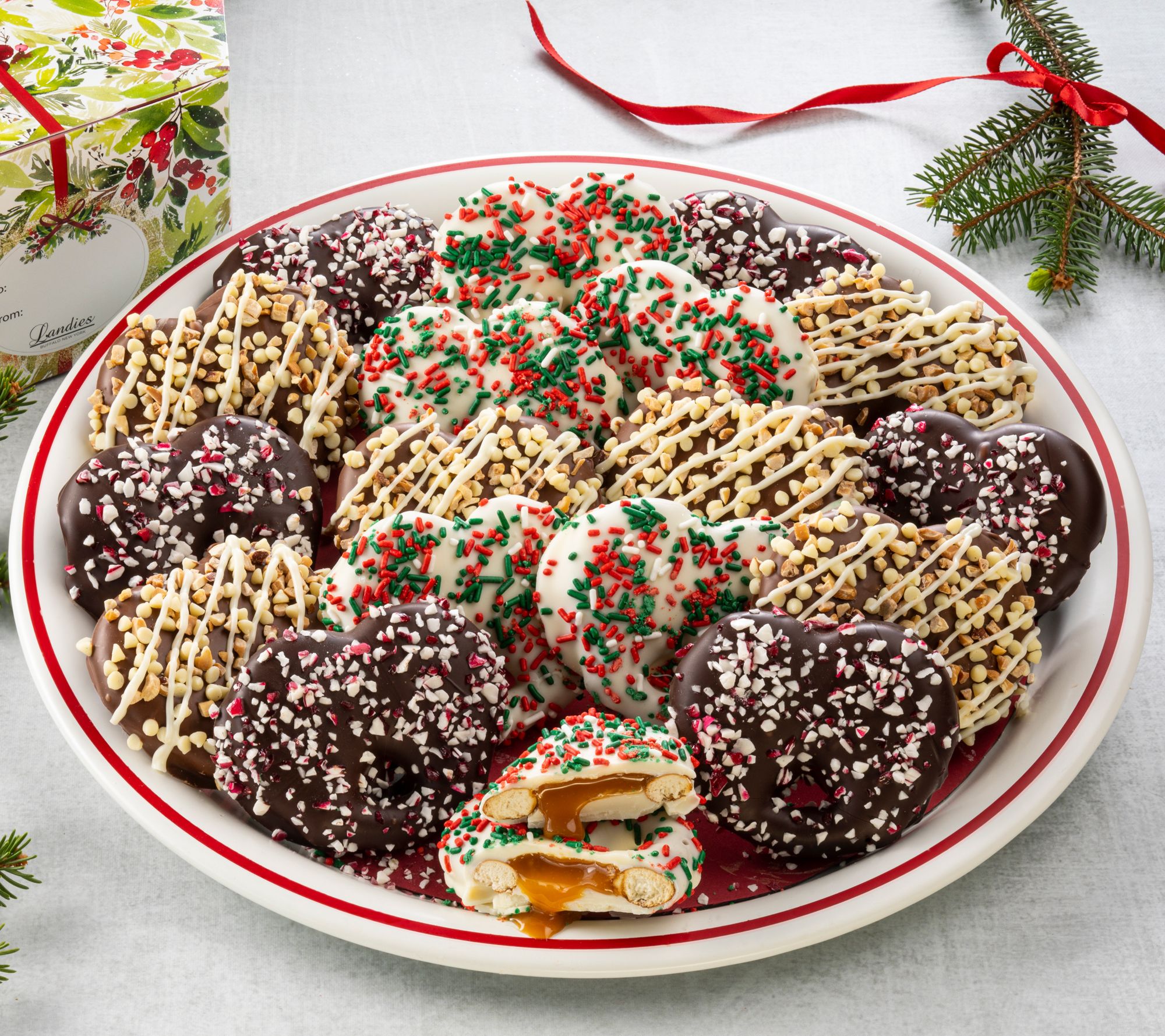SH11/10Landies Candies 18pc Holly Jolly Stuffed Pretzel Gift Box