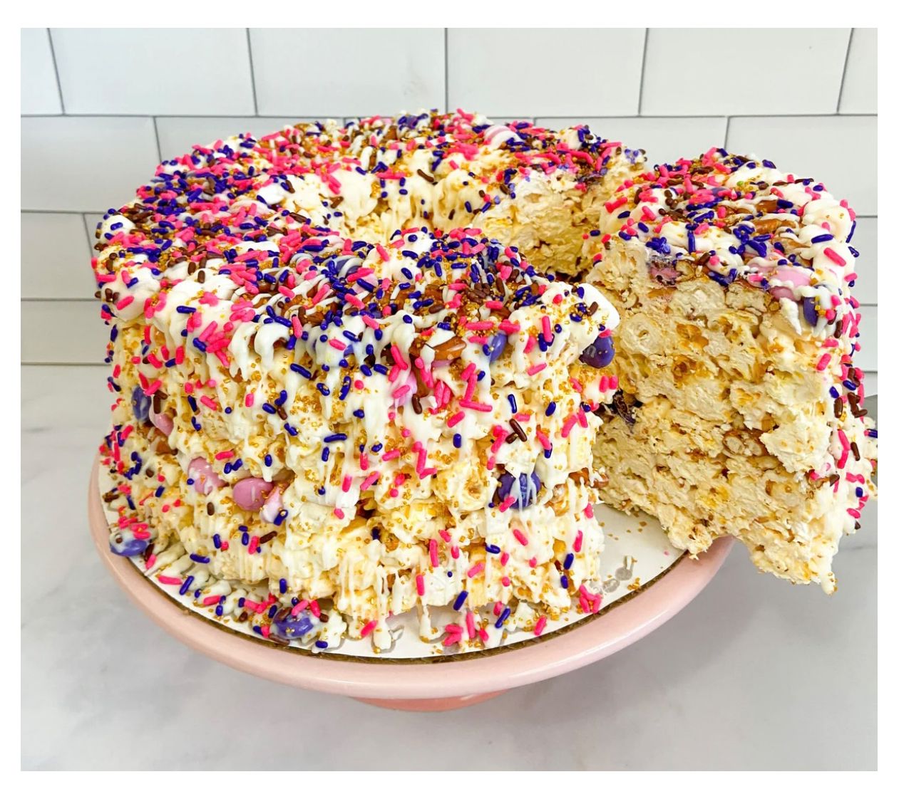 Popilicious 32oz Unicorn Gourmet Popcorn Cake