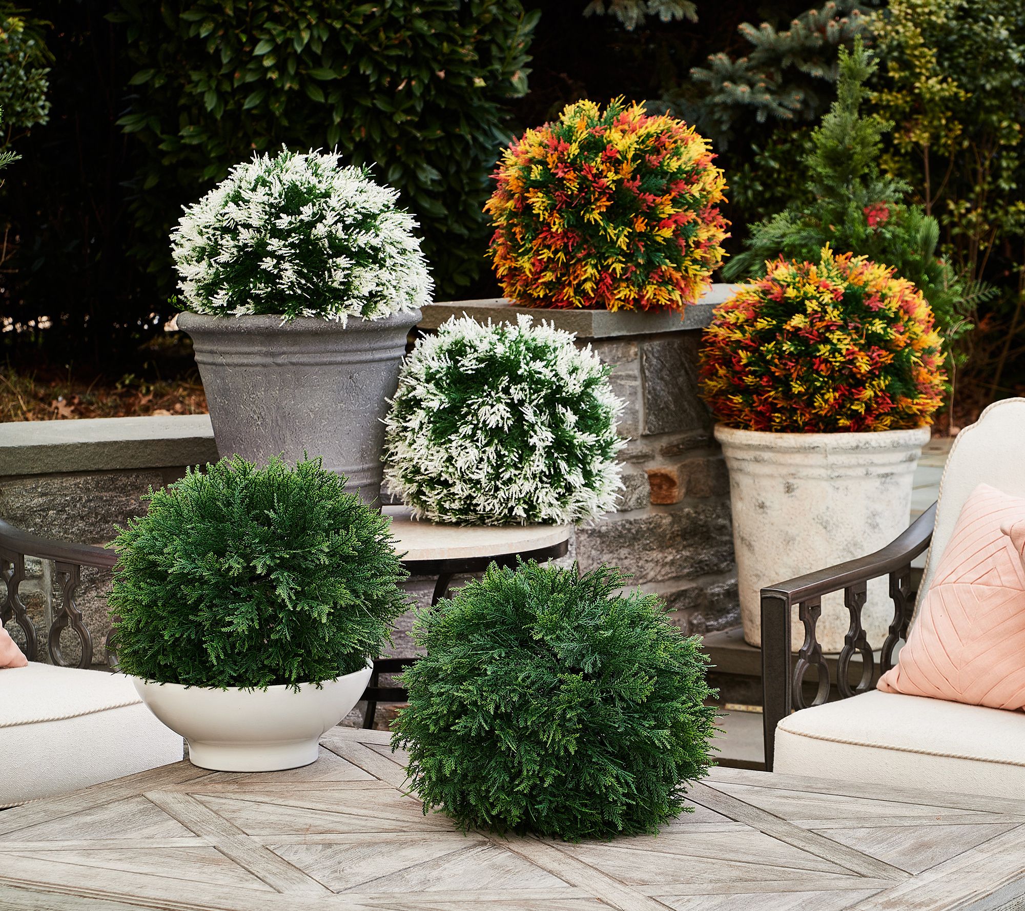 Wicker Park Set of 2 Indoor/Outdoor Faux Cedar Garden Spheres