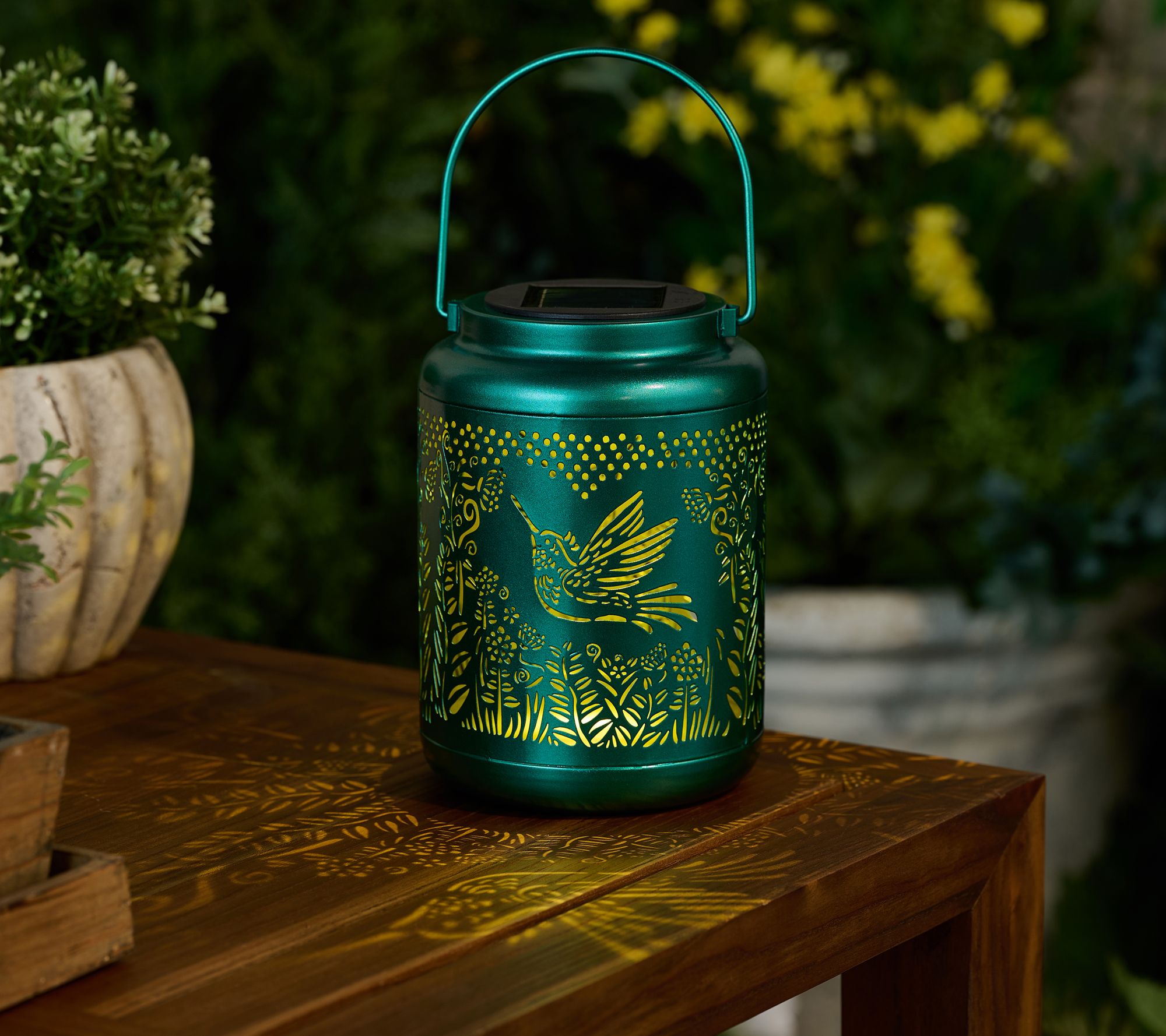 Ultimate Innovations Decorative Hummingbird Solar Lantern