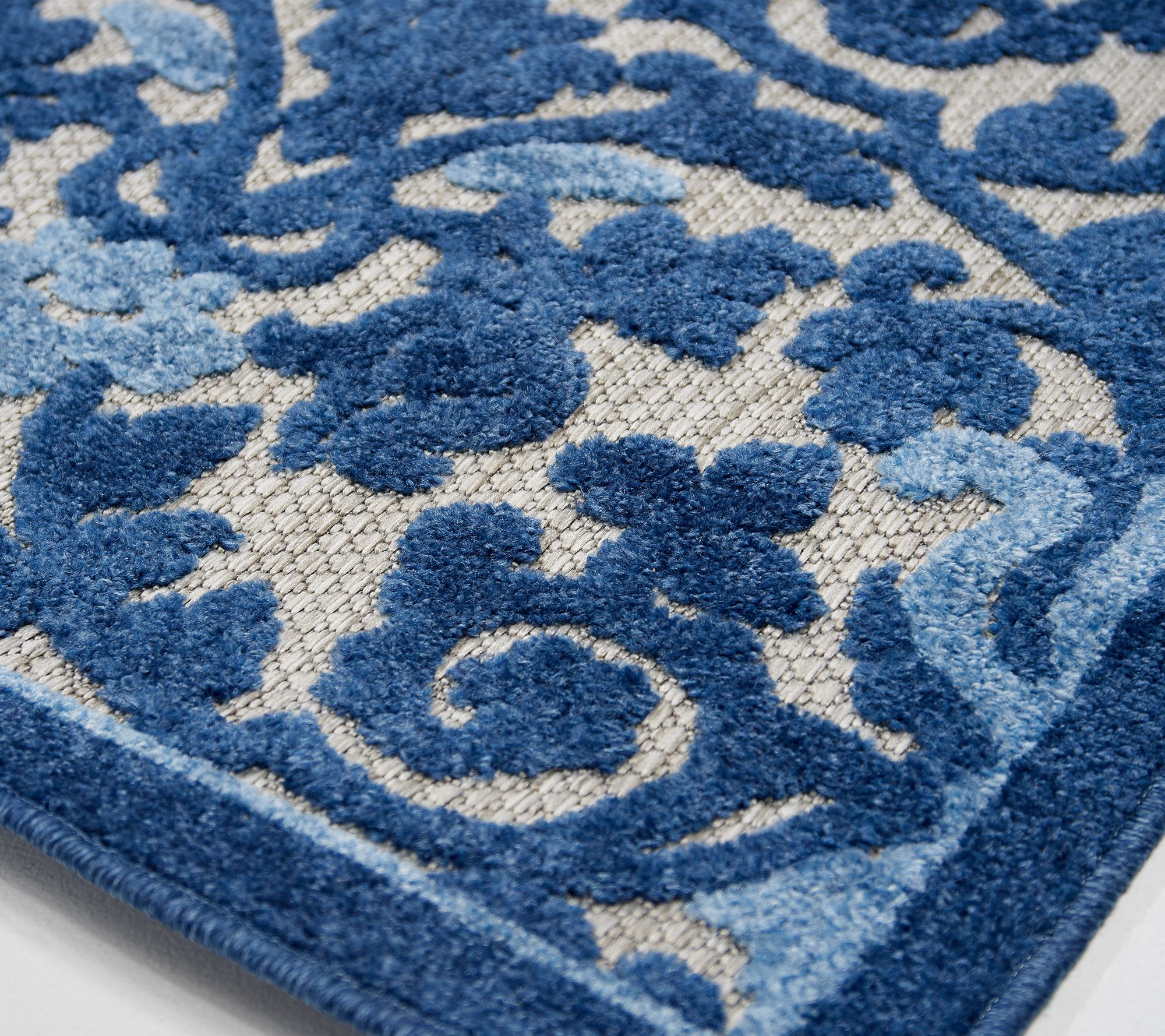 Nourison 5'3" x 7' Ironwork Damask Indoor/Outdoor Rug